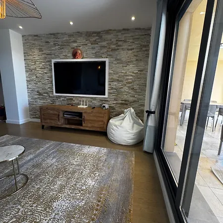 Bright With Breathtaking View Apartment